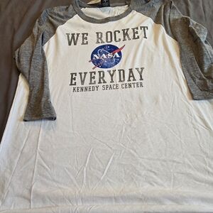 Womans Kennedy Space Center Raglan Shirt - Gray and White